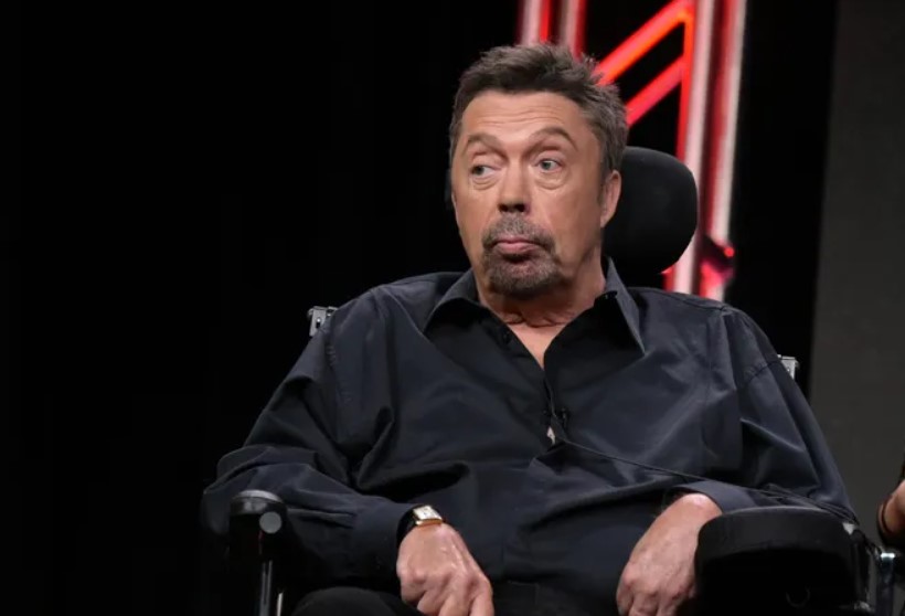 Is Tim Curry Gay? Is He Married Or Single?